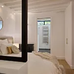 Gem 9 Min Walk To Notre-dame And Louvre Apartmán