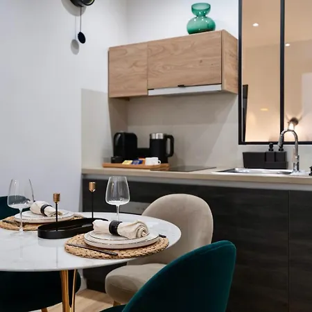 Gem 9 Min Walk To Notre-dame And Louvre 파리