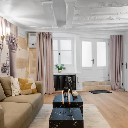 아파트 Gem 9 Min Walk To Notre-dame And Louvre 파리