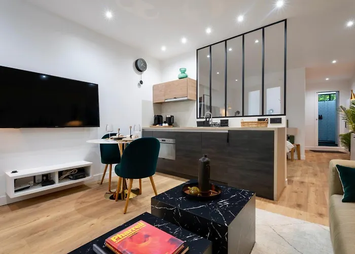 Gem 9 Min Walk To Notre-dame And Louvre 아파트 *