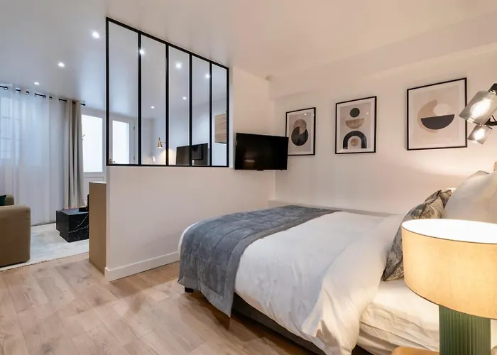 Gem 9 Min Walk To Notre-dame And Louvre