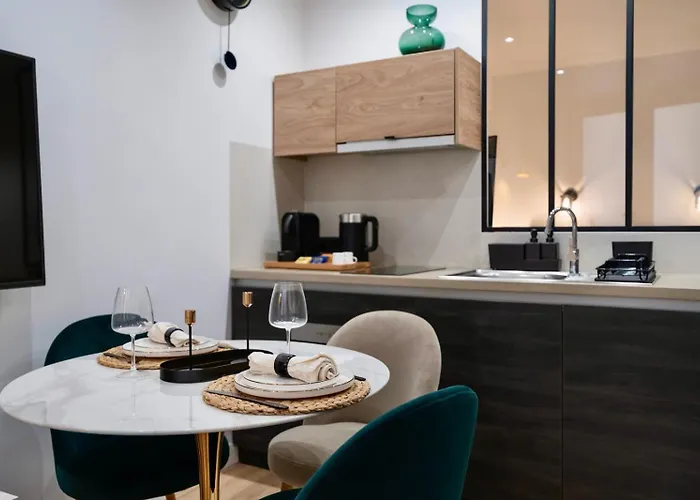 Gem 9 Min Walk To Notre-dame And Louvre 파리