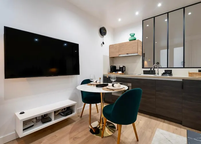 아파트 Gem 9 Min Walk To Notre-dame And Louvre 파리