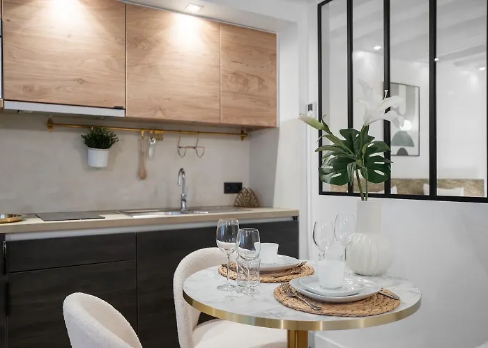 Gem 9 Min Walk To Notre-dame And Louvre 아파트 *