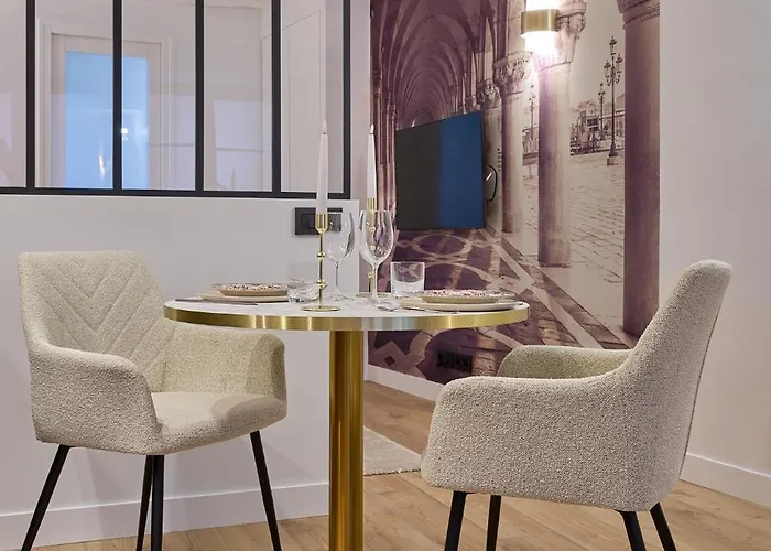 Gem 9 Min Walk To Notre-dame And Louvre 파리