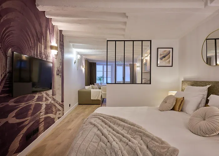 Gem 9 Min Walk To Notre-dame And Louvre 아파트 *