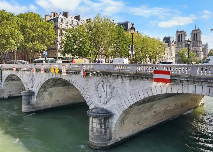 Gem 9 Min Walk To Notre-dame And Louvre 아파트