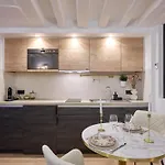 アパート Gem 9 Min Walk To Notre-dame And Louvre パリ