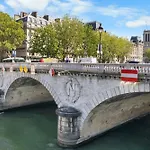 Gem 9 Min Walk To Notre-dame And Louvre アパート