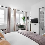 Gem 9 Min Walk To Notre-dame And Louvre パリ